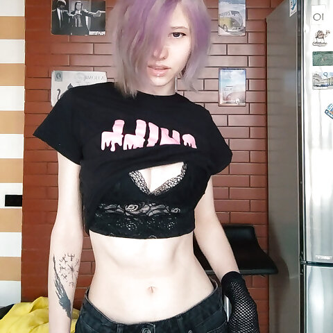 little_emo_kitten @little_emo_kitten OnlyFans Account