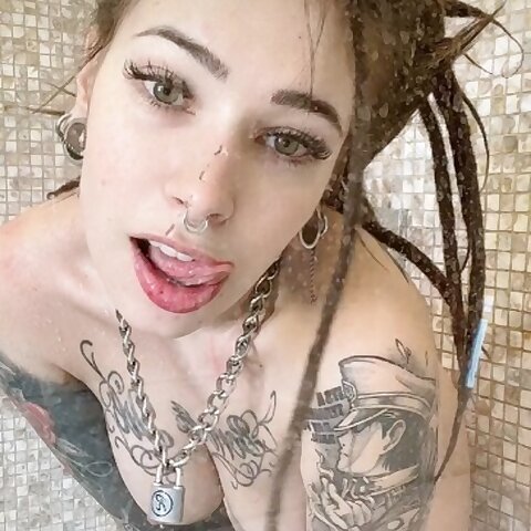 YOUR JIZZ BUCKET 😈😈😈 @lovelychris OnlyFans Account