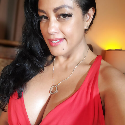 Maxine X @maxinex OnlyFans Account